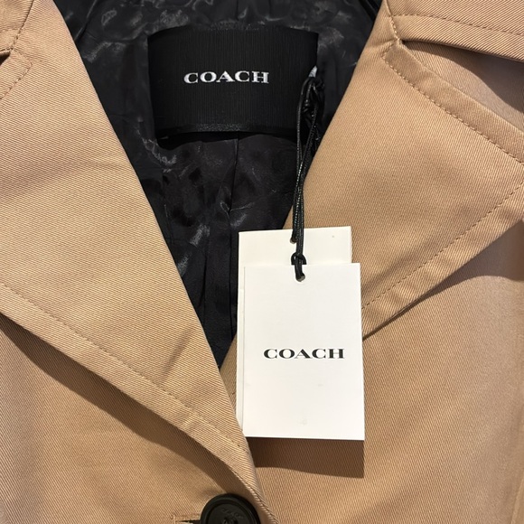 Tan Women's Trench Coat NEW - Picture 2 of 3